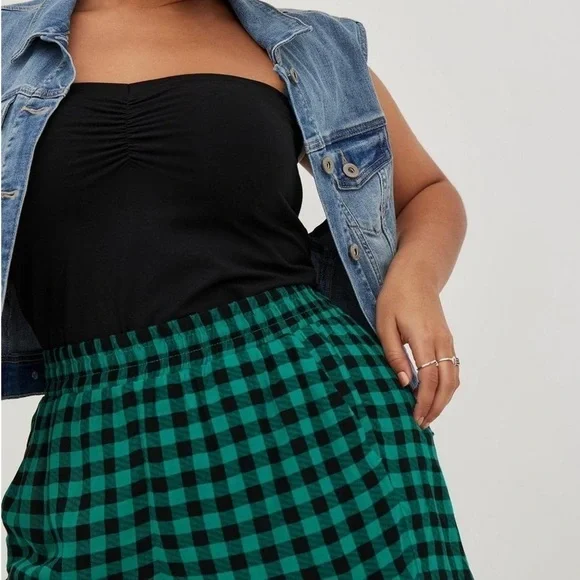 Torrid Women’s Plus Size Gingham 5-Inch Gauze High-Rise Short Ruffle Hem Green 1 - Picture 3 of 12